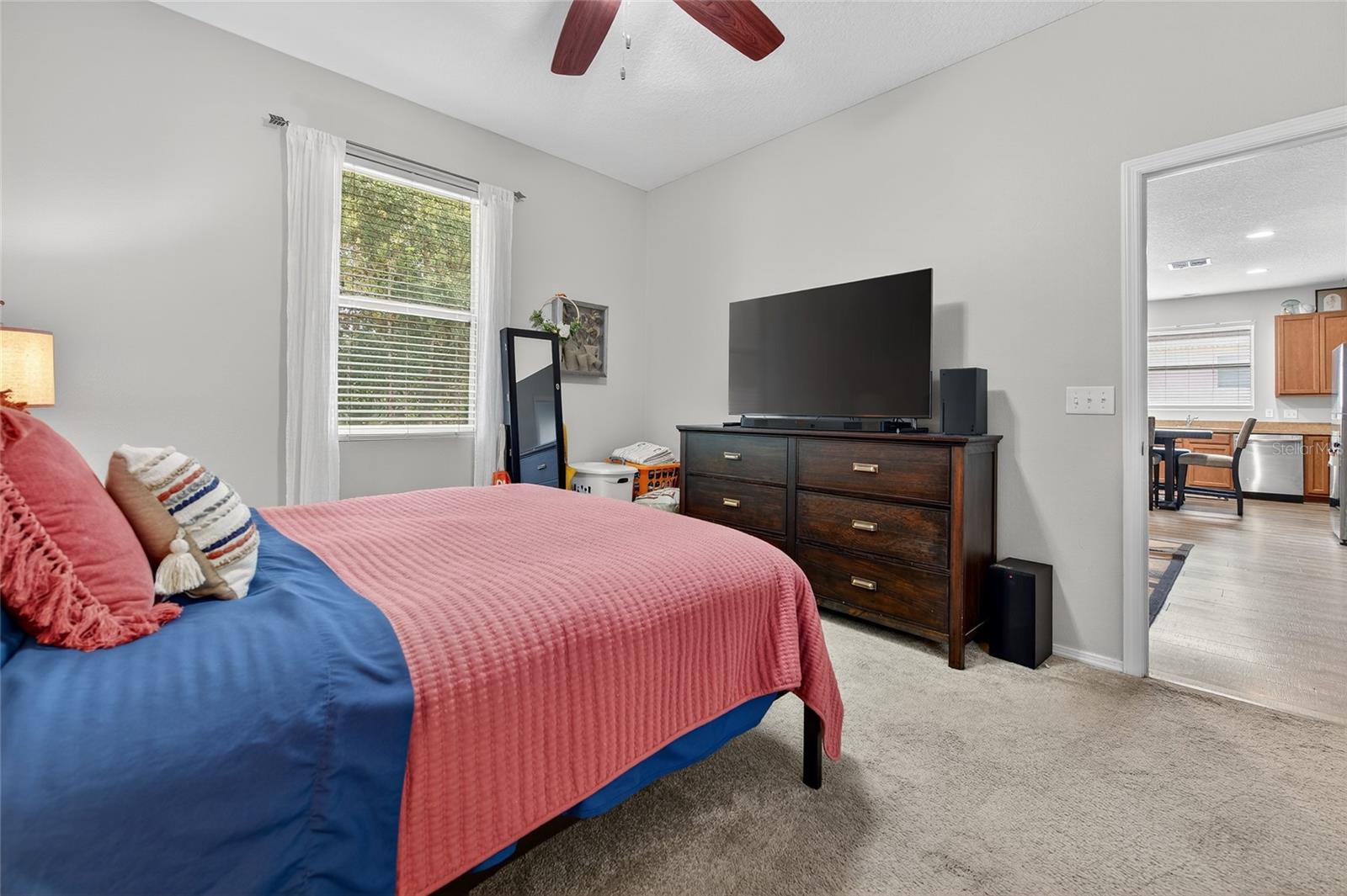 Image 18 of 26 For 41 Pergola Place