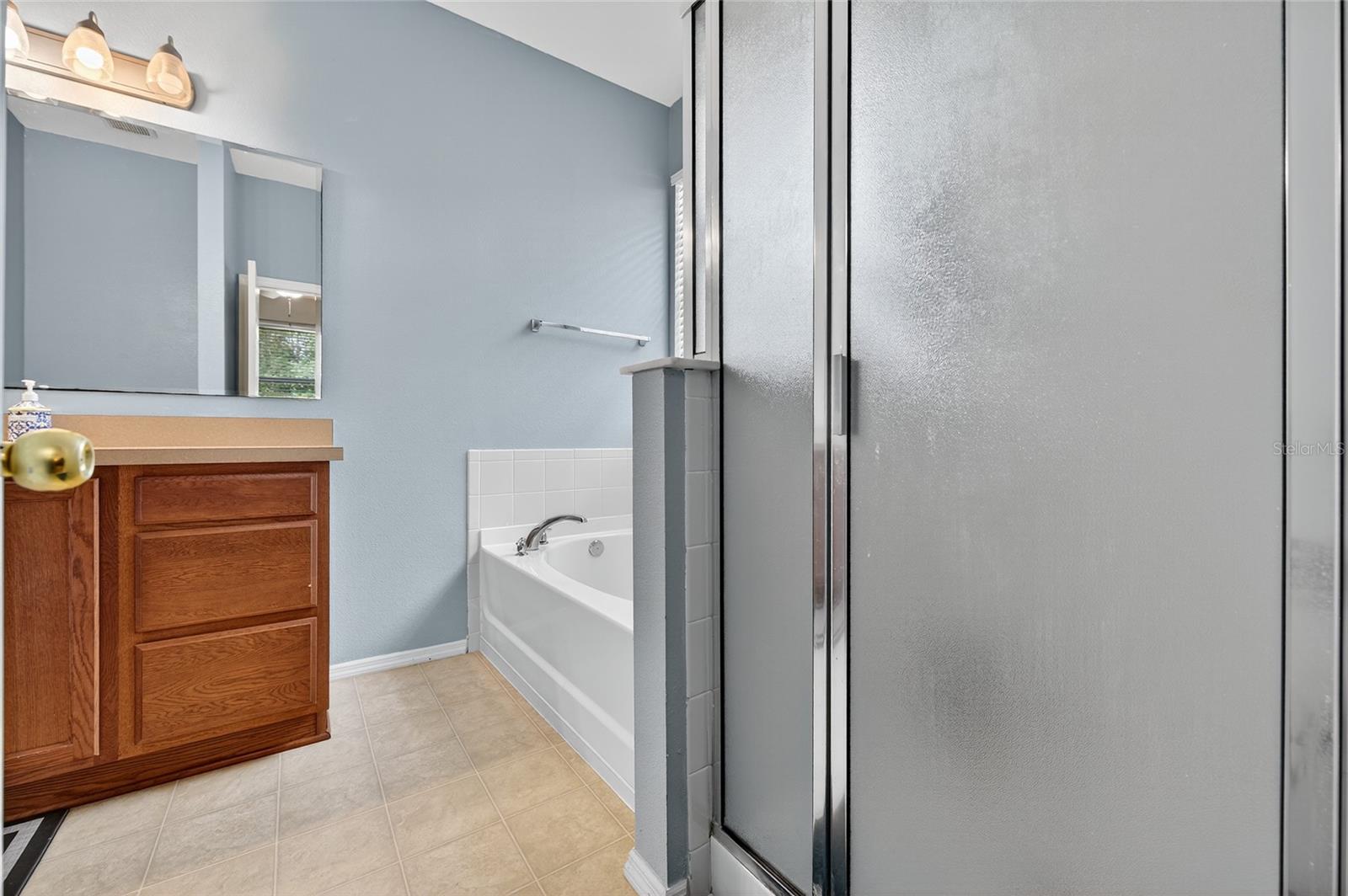 Image 19 of 26 For 41 Pergola Place