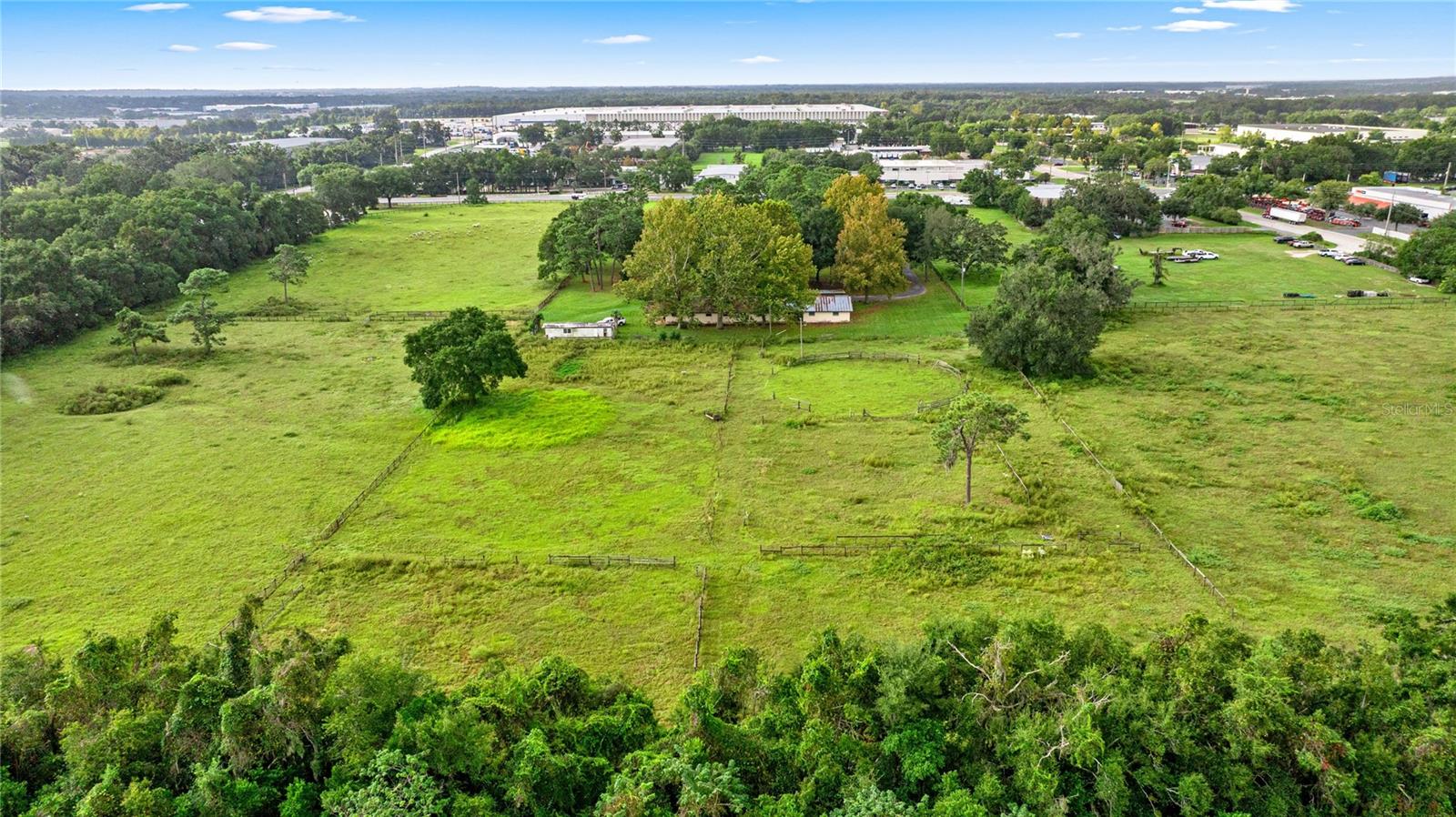 Image 4 of 17 For  52nd Avenue 