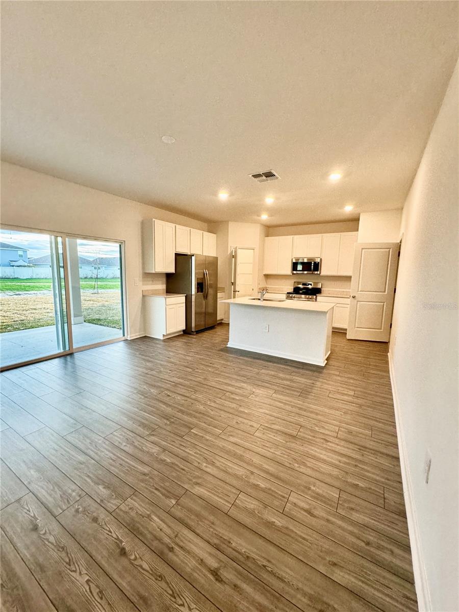 Image 9 of 36 For 4701 83rd Loop