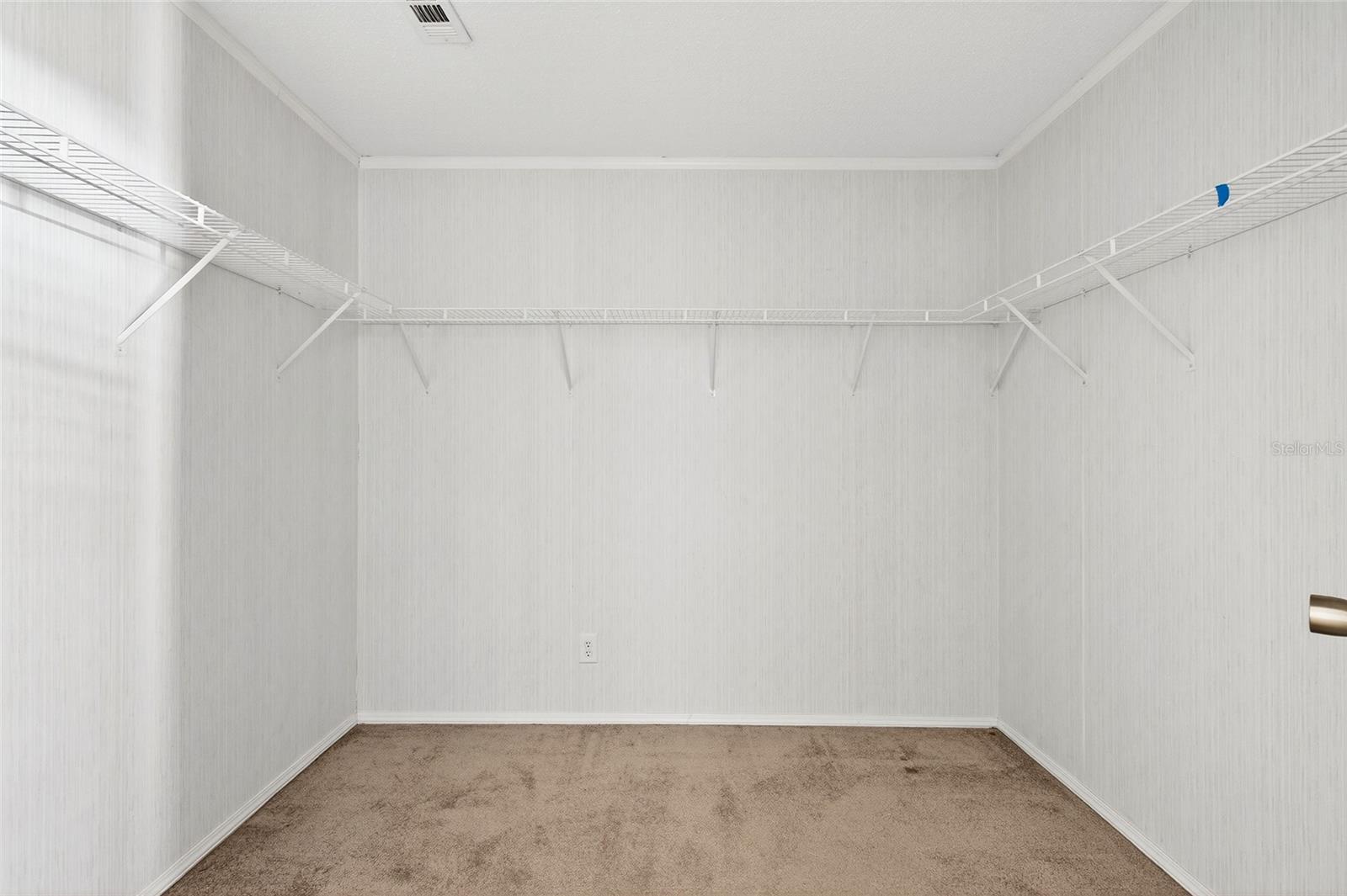 Image 26 of 52 For 413 Quail Street