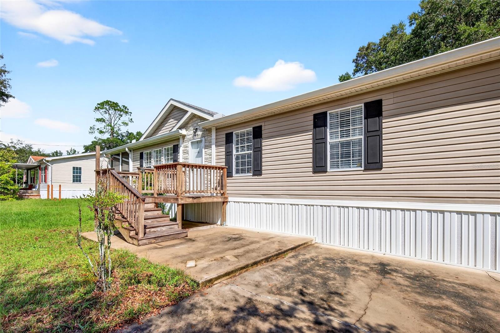 Image 3 of 52 For 413 Quail Street