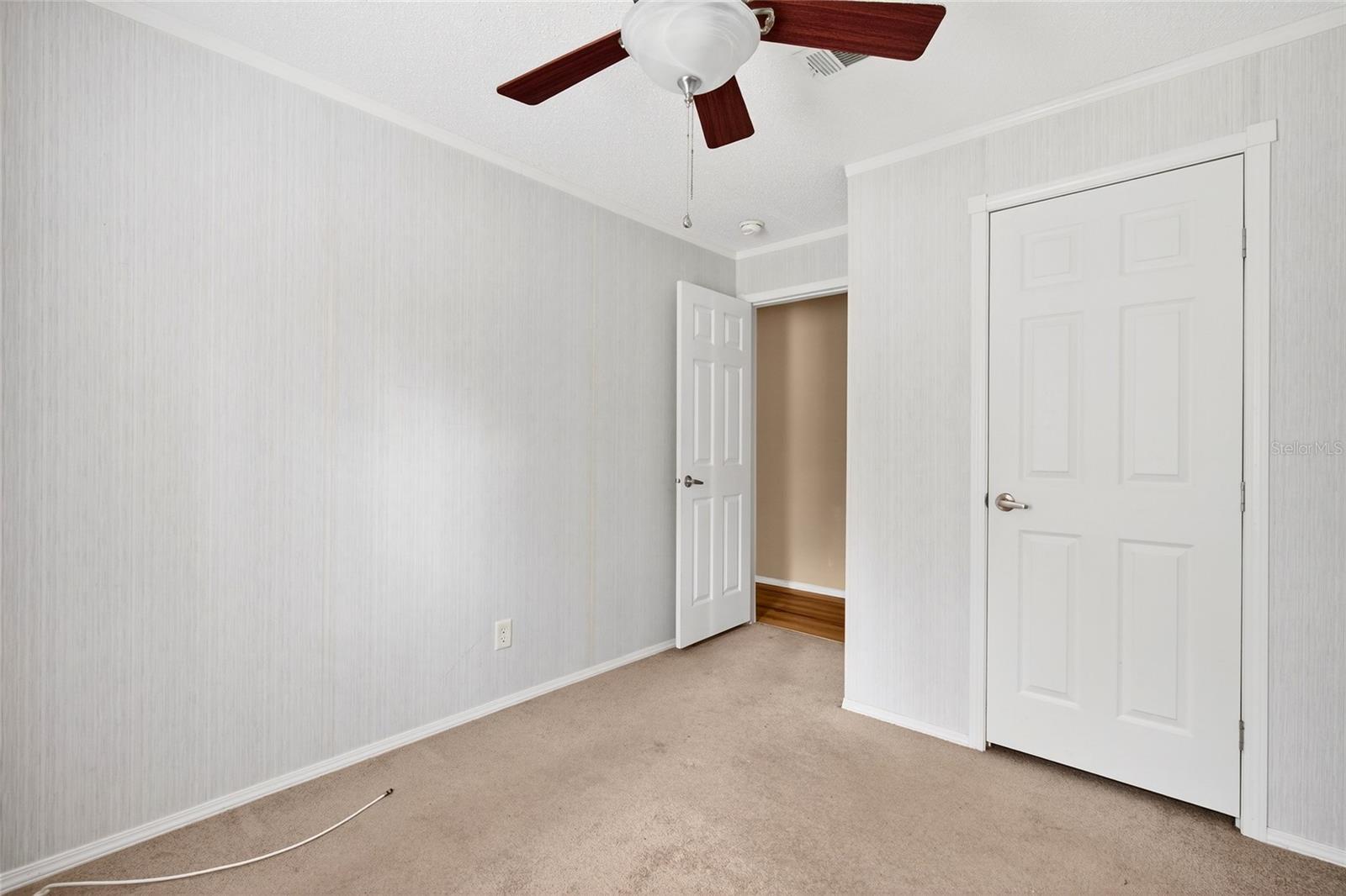 Image 33 of 52 For 413 Quail Street