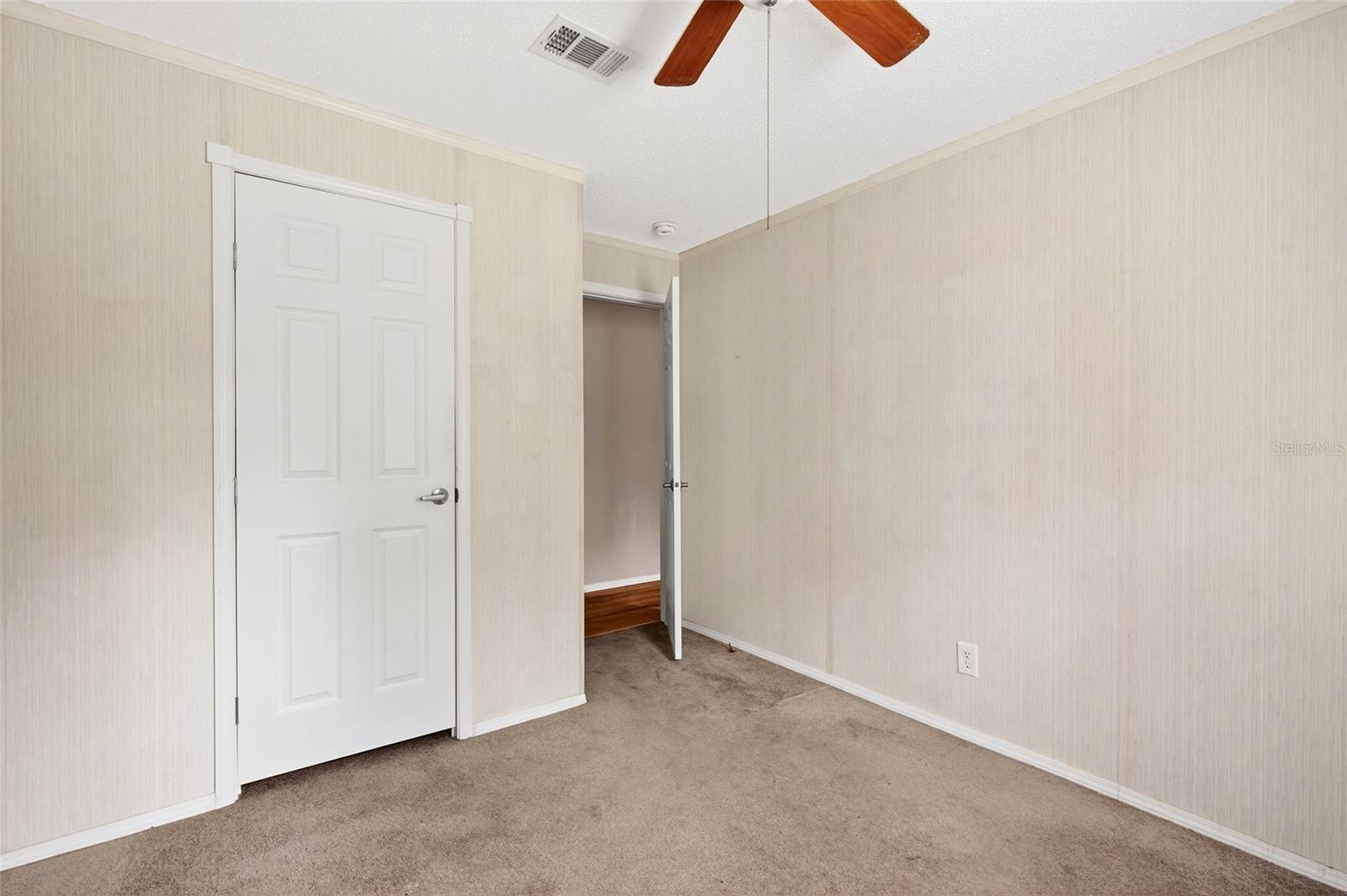 Image 35 of 52 For 413 Quail Street