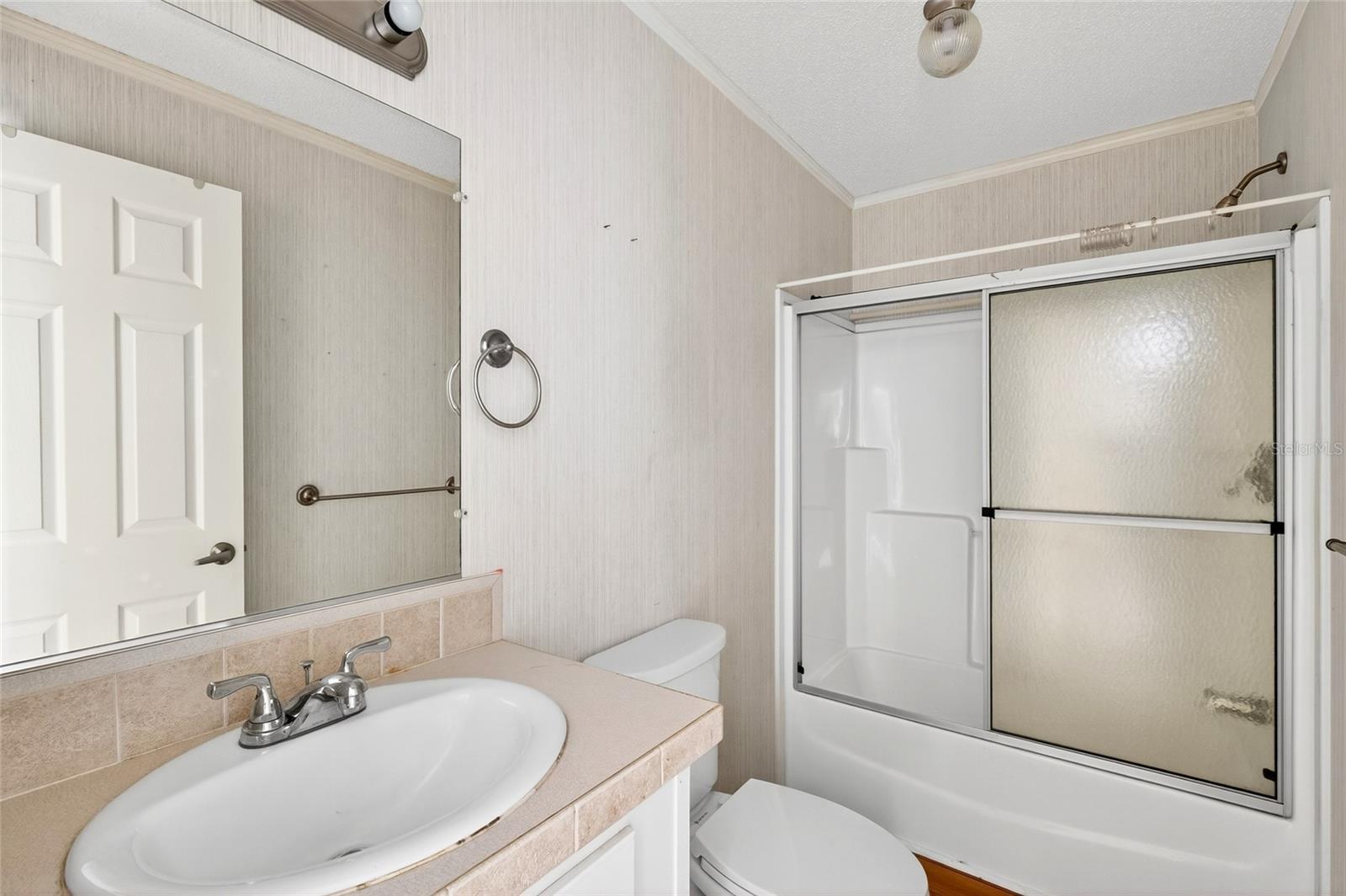 Image 36 of 52 For 413 Quail Street