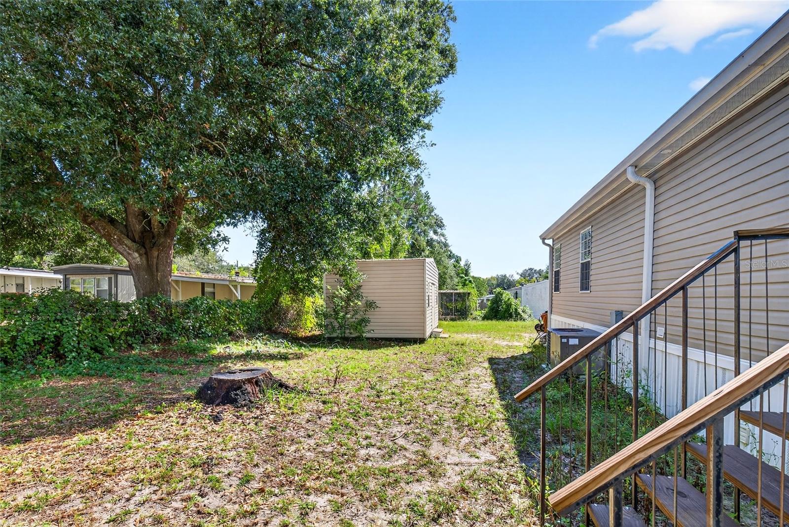 Image 40 of 52 For 413 Quail Street