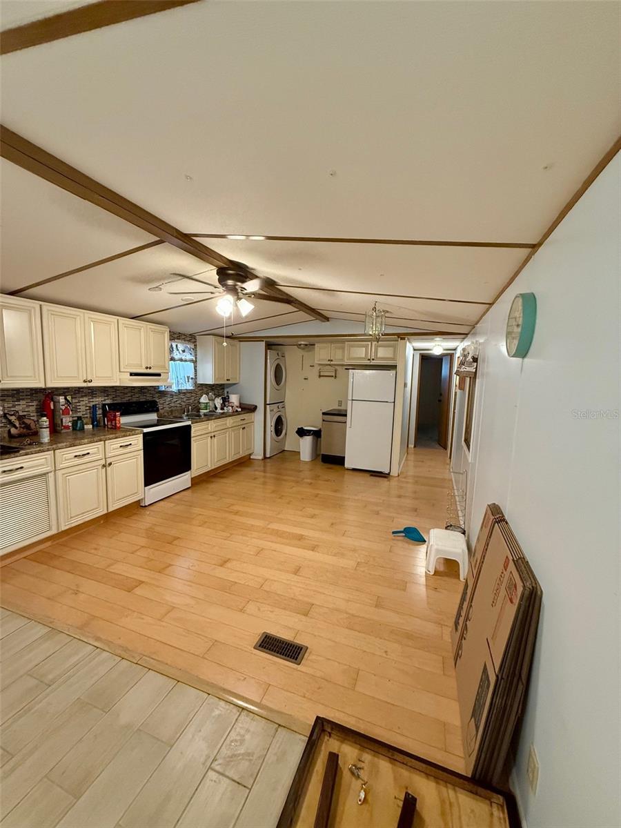 Image 6 of 18 For 6377 Flanders Lane