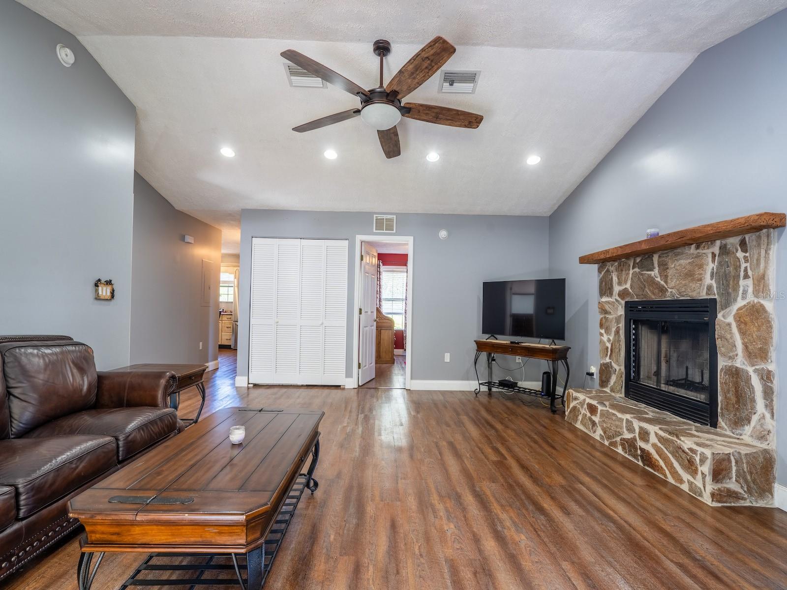 Image 12 of 41 For 13425 217th Court