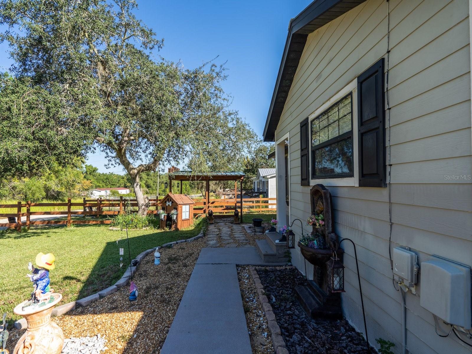 Image 32 of 41 For 13425 217th Court