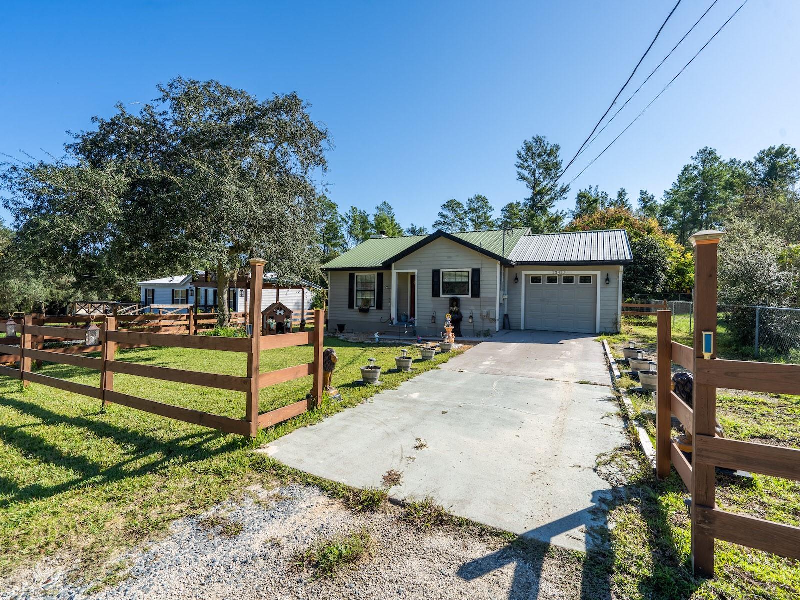 Image 4 of 41 For 13425 217th Court