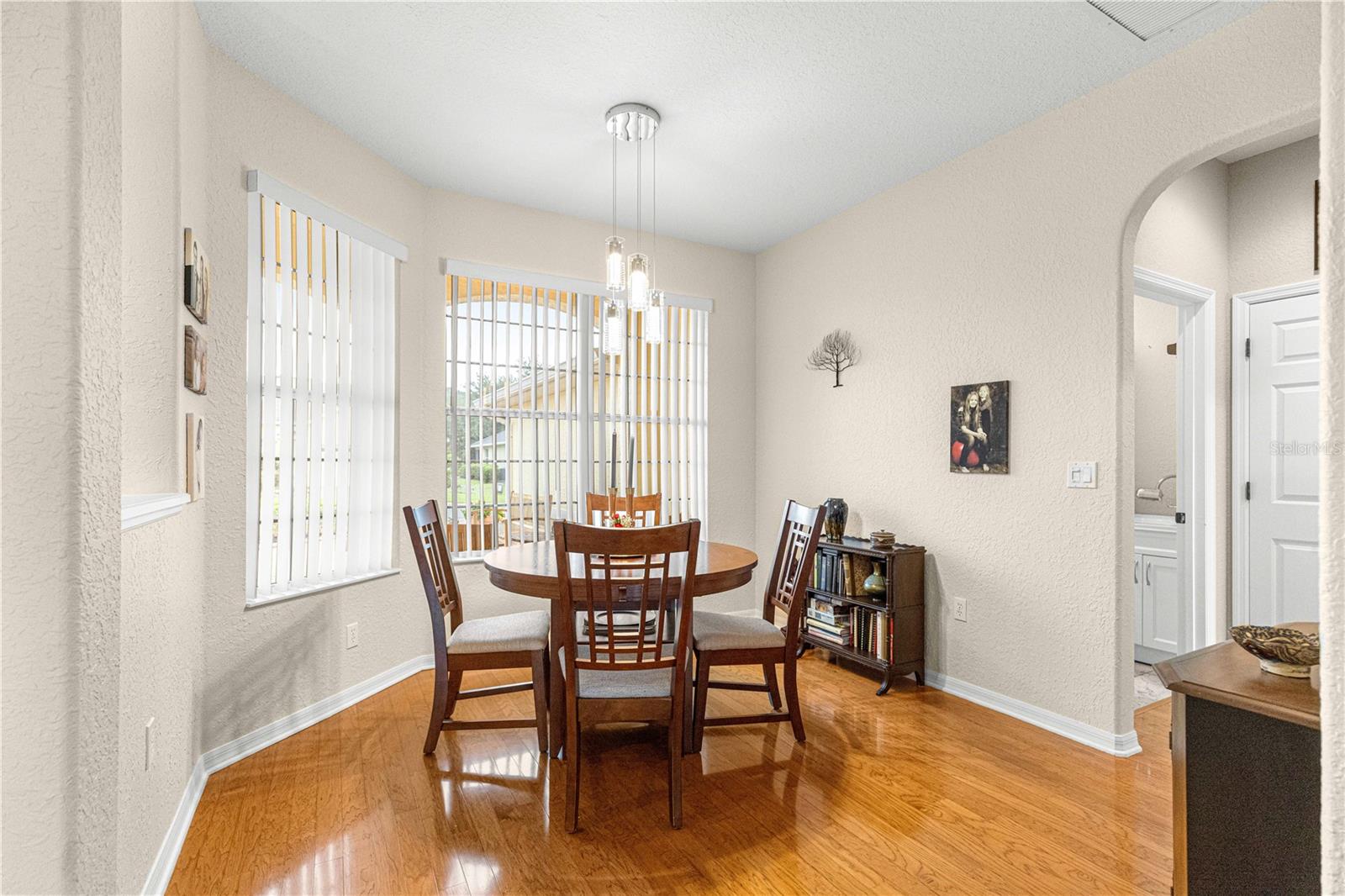 Image 9 of 54 For 8584 86th Circle
