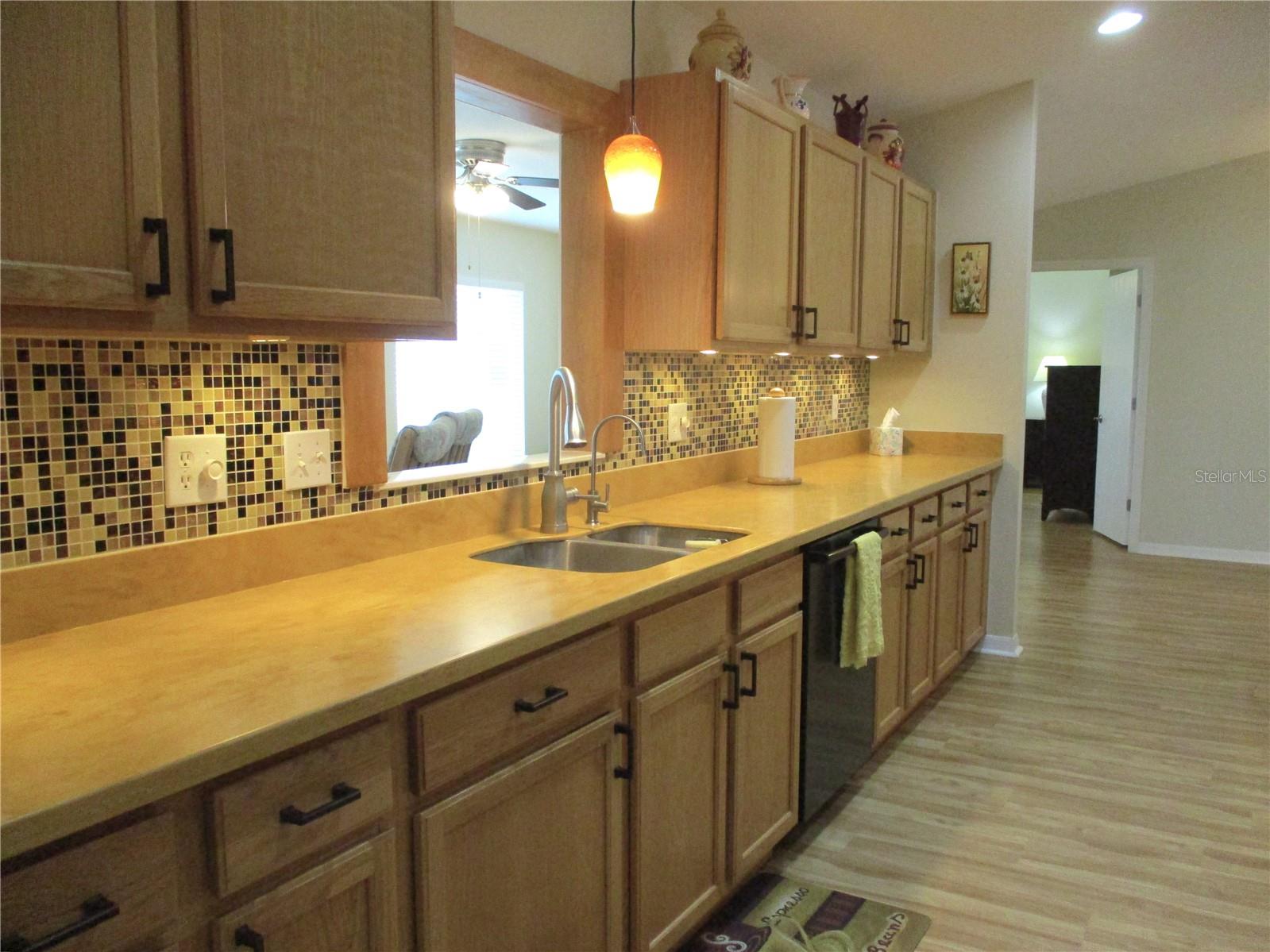 Image 11 of 87 For 11369 139th Street