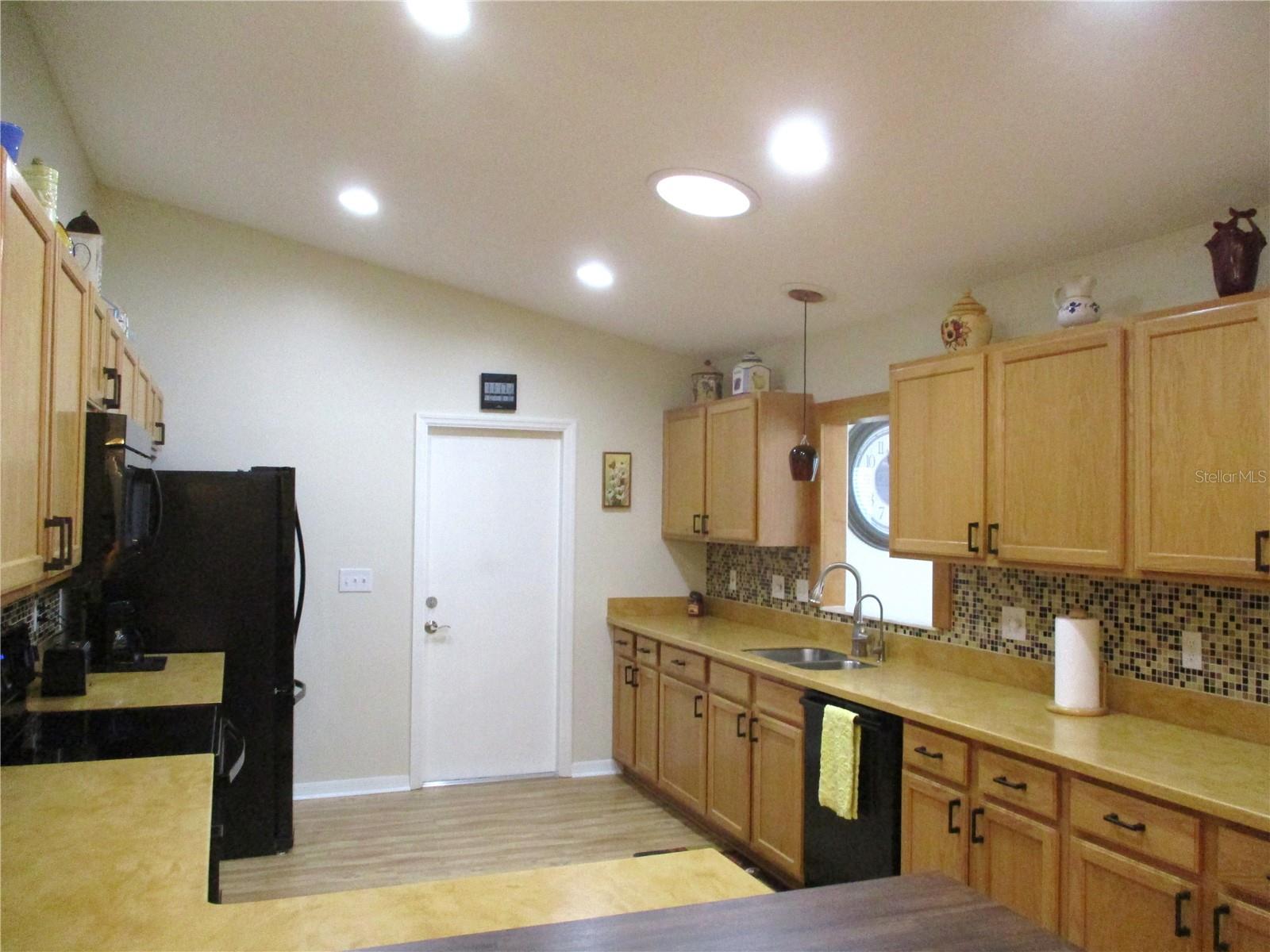 Image 14 of 87 For 11369 139th Street