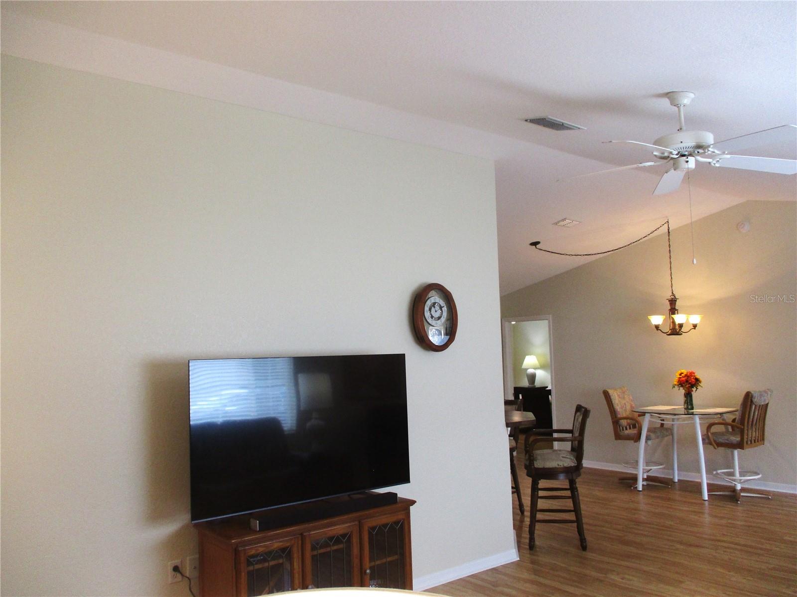 Image 19 of 87 For 11369 139th Street