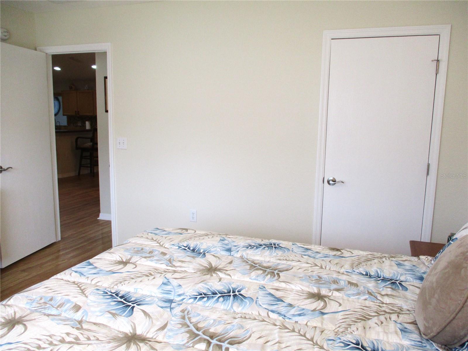 Image 41 of 87 For 11369 139th Street