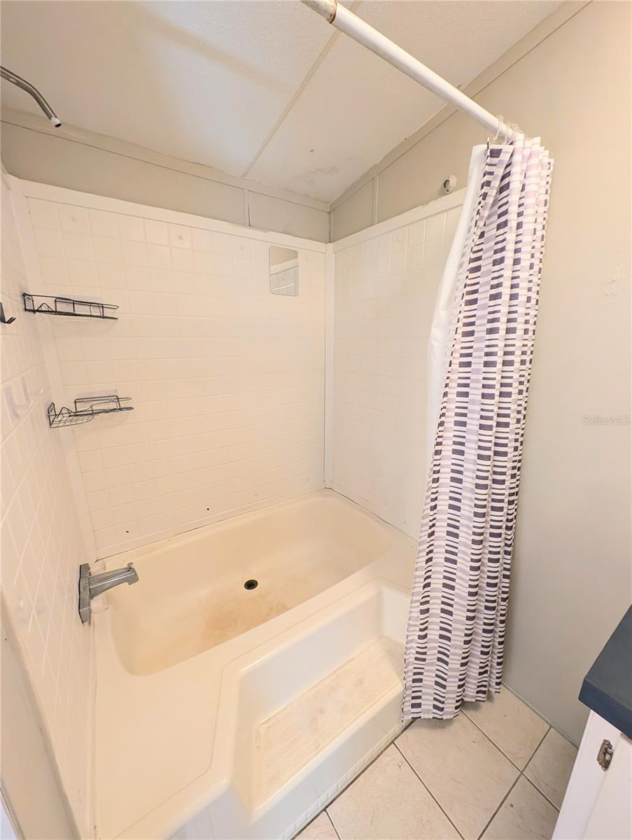 Image 12 of 27 For 15443 86th Lane