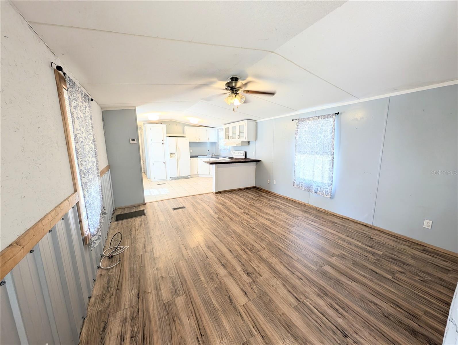 Image 5 of 27 For 15443 86th Lane