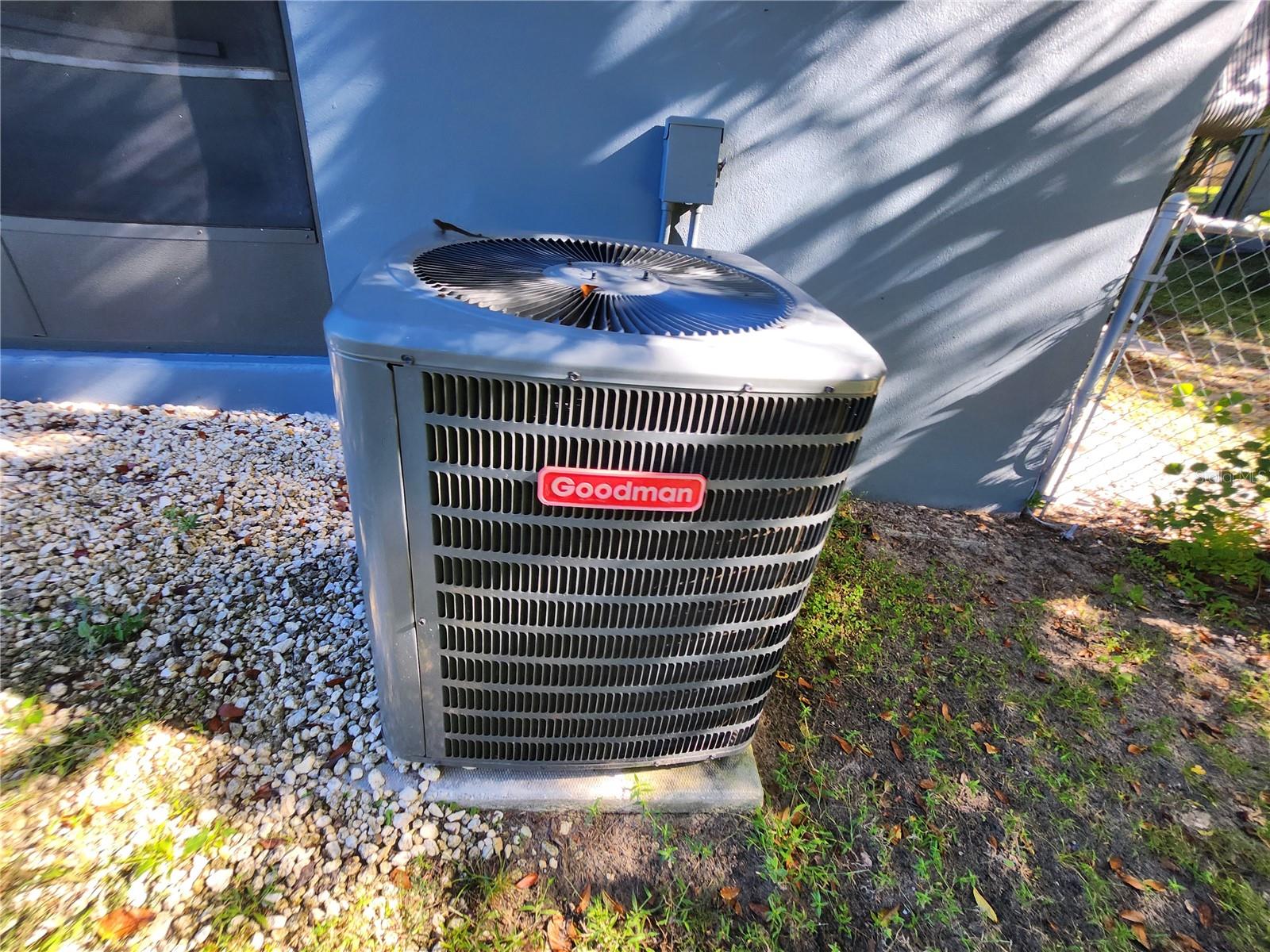 Image 20 of 54 For 25 Beverly Hills Boulevard