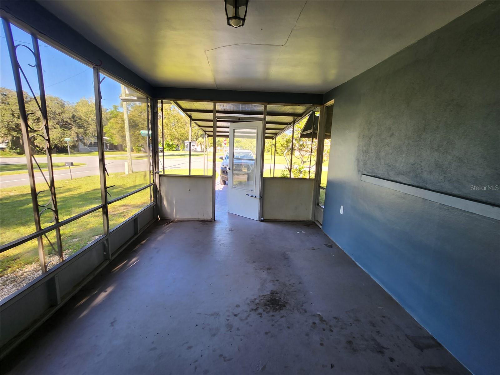 Image 23 of 54 For 25 Beverly Hills Boulevard