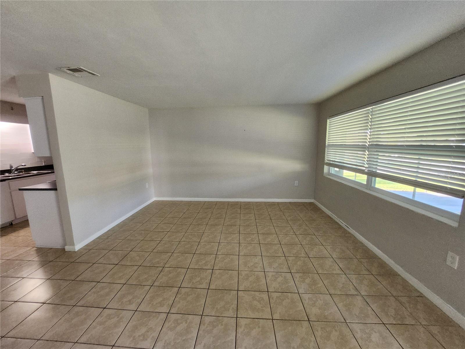 Image 25 of 54 For 25 Beverly Hills Boulevard