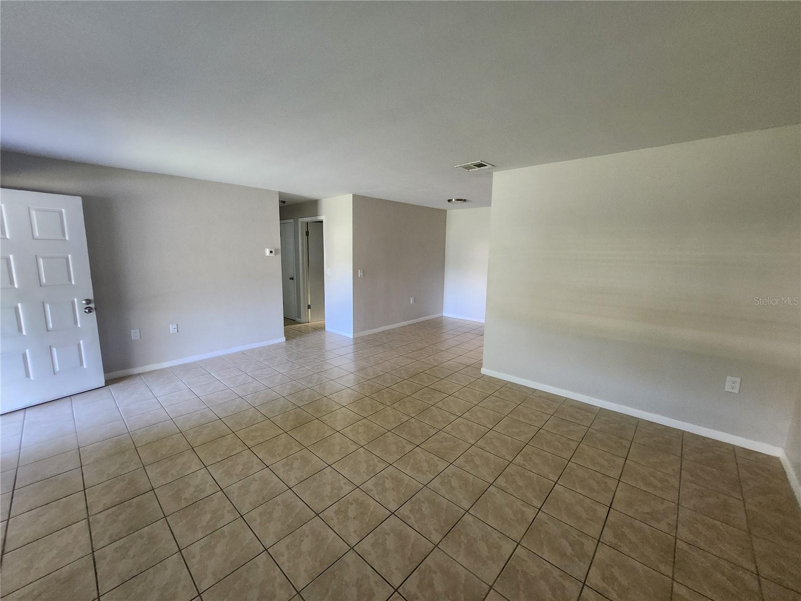 Image 26 of 54 For 25 Beverly Hills Boulevard