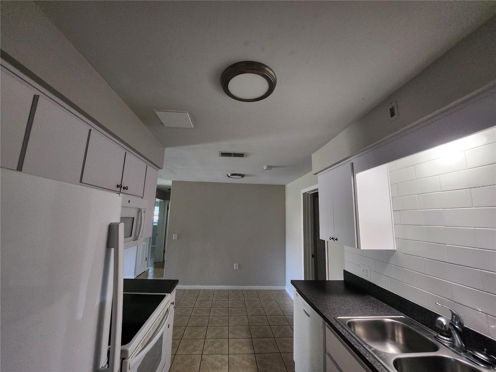 Image 31 of 54 For 25 Beverly Hills Boulevard