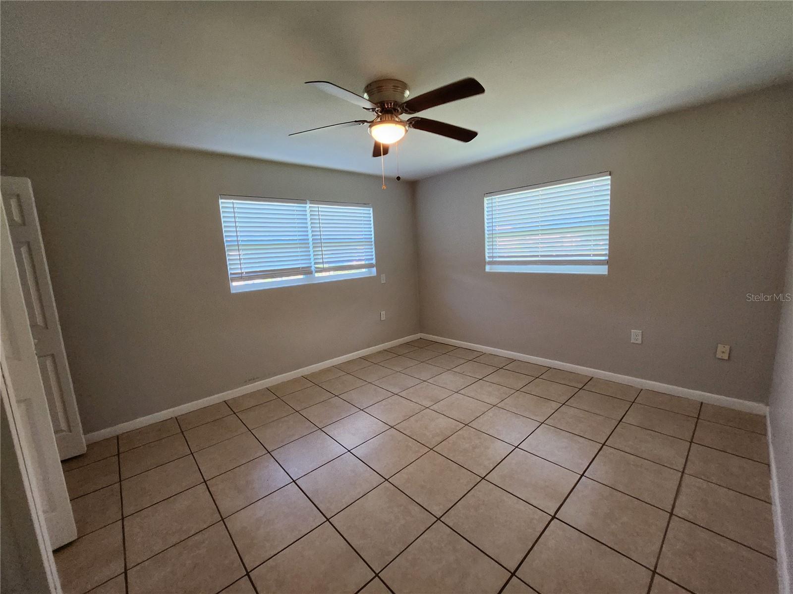 Image 49 of 54 For 25 Beverly Hills Boulevard