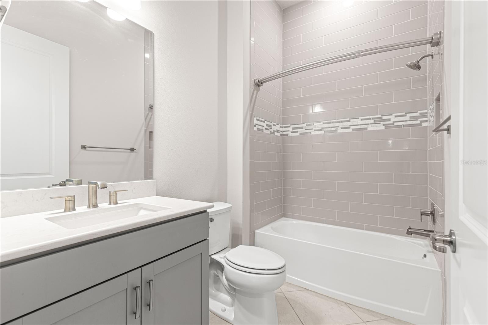 Image 22 of 55 For 9147 65th Loop