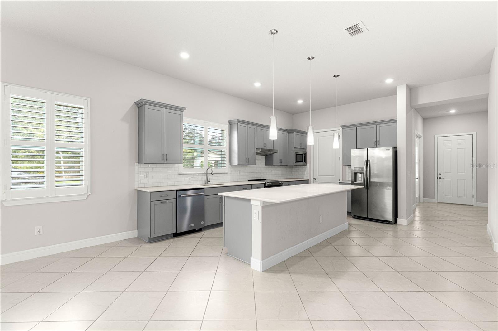 Image 3 of 55 For 9147 65th Loop