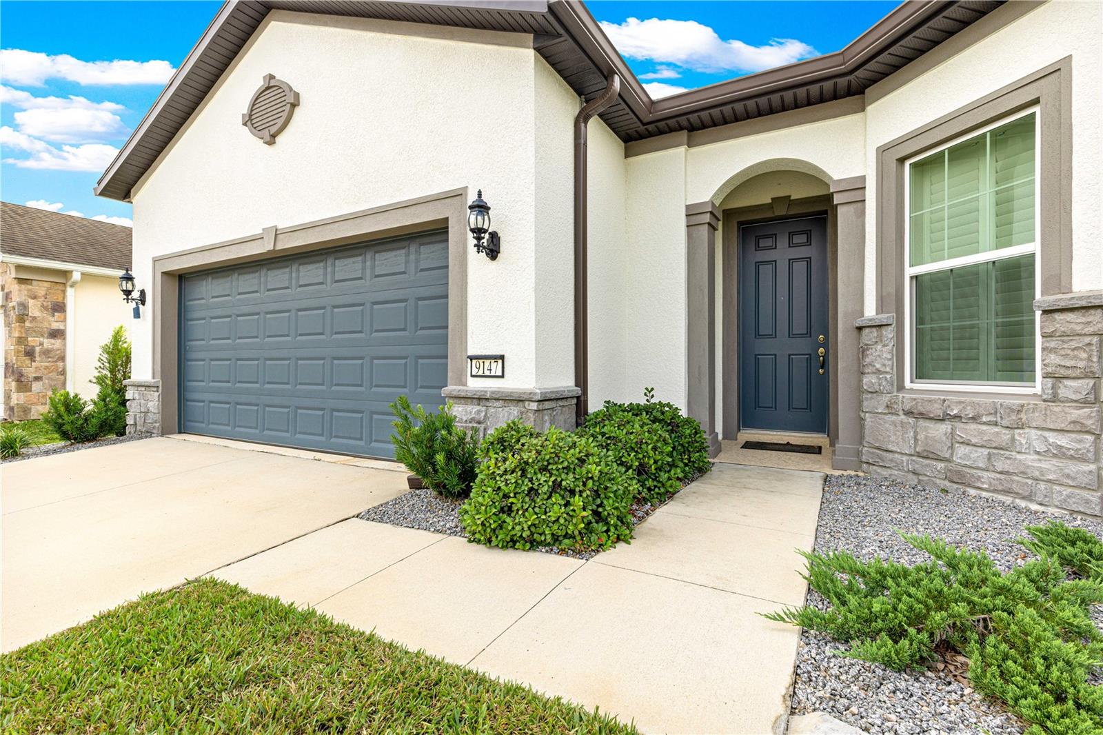 Image 37 of 55 For 9147 65th Loop