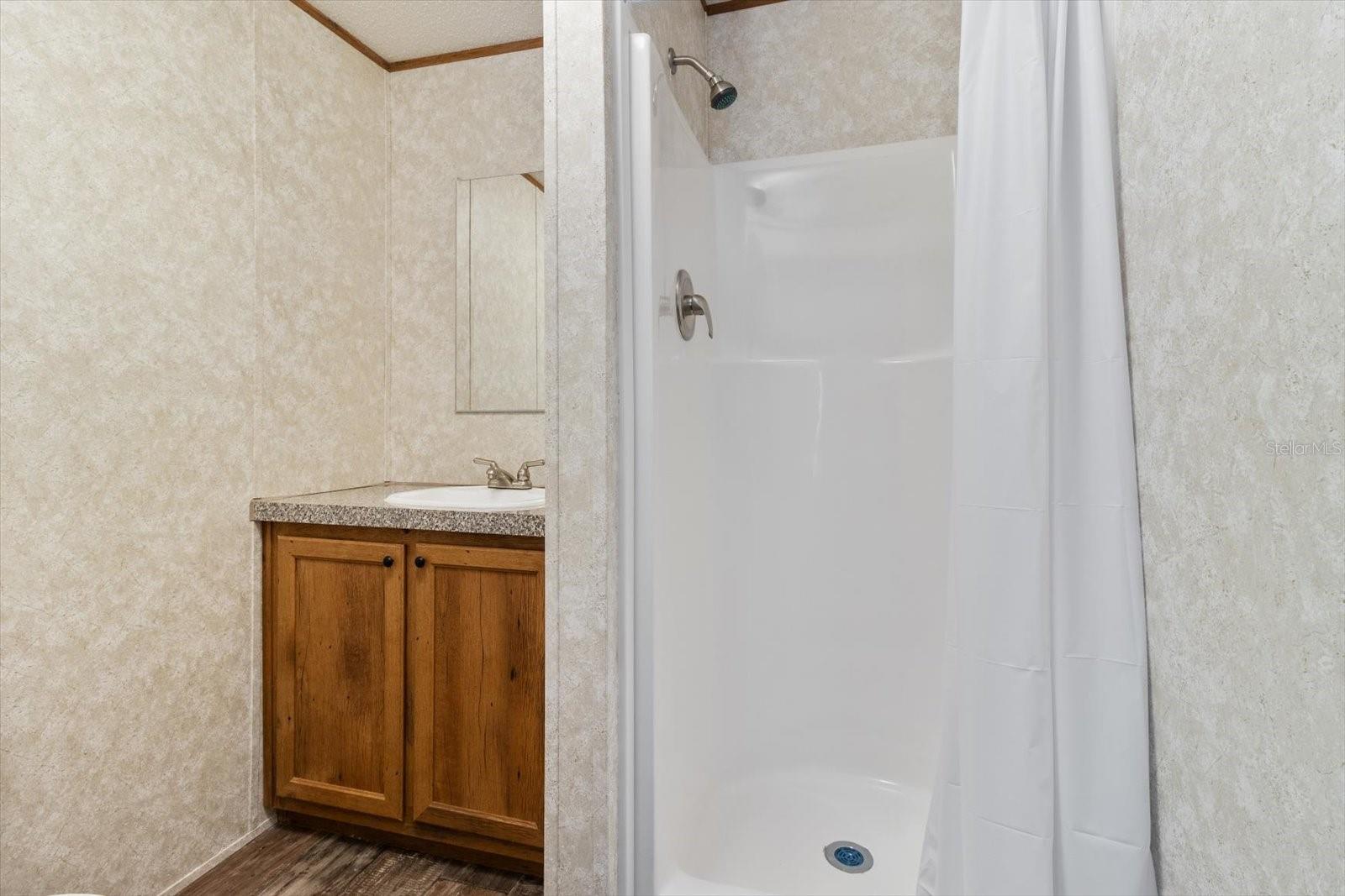 Image 16 of 21 For 8572 Lindhurst Circle
