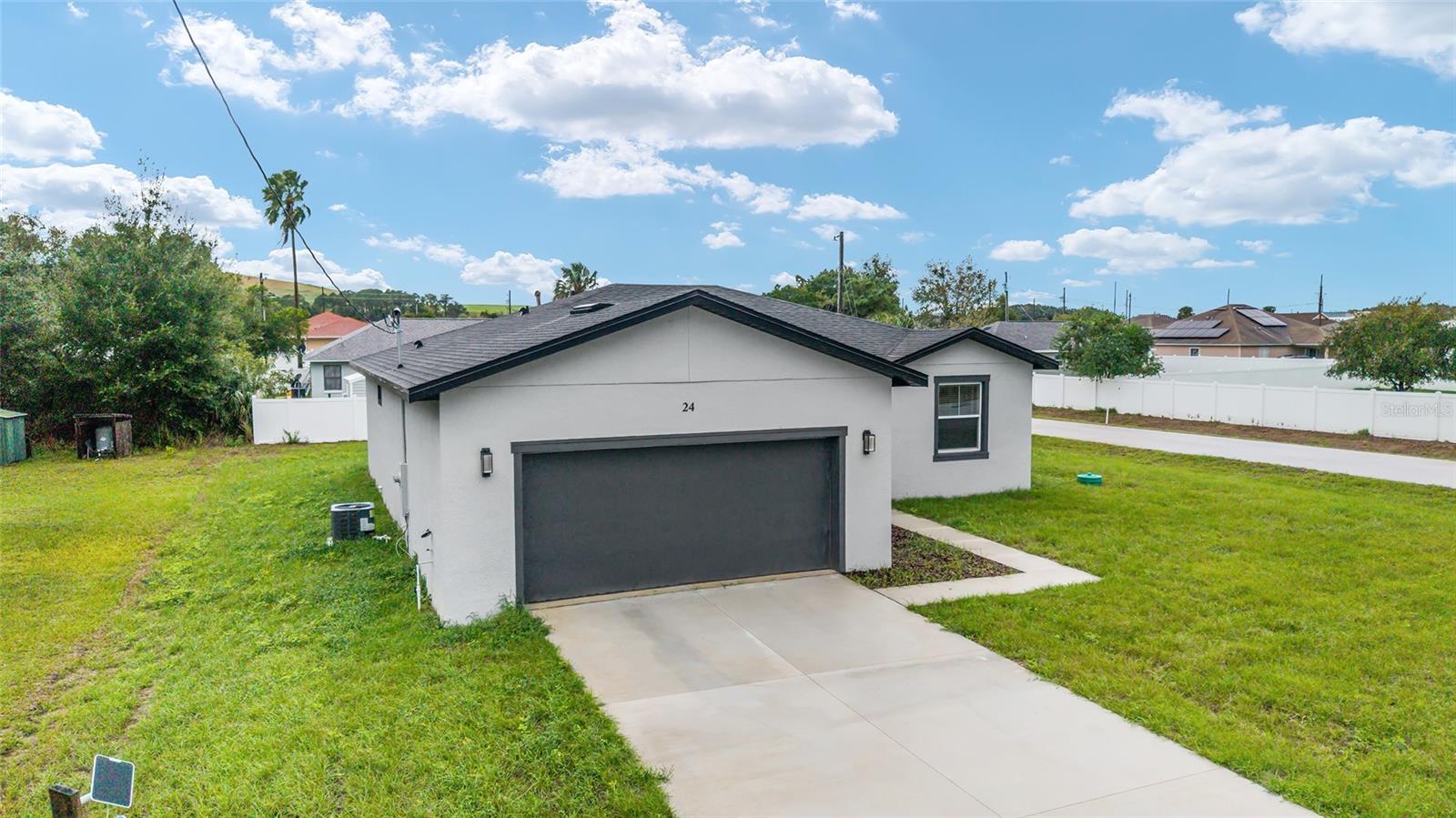 Image 2 of 57 For 24 Dogwood Trail