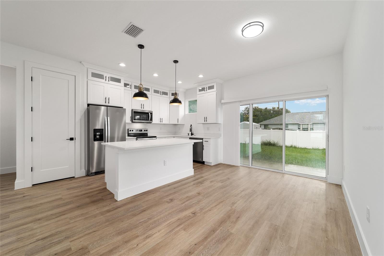 Image 24 of 57 For 24 Dogwood Trail