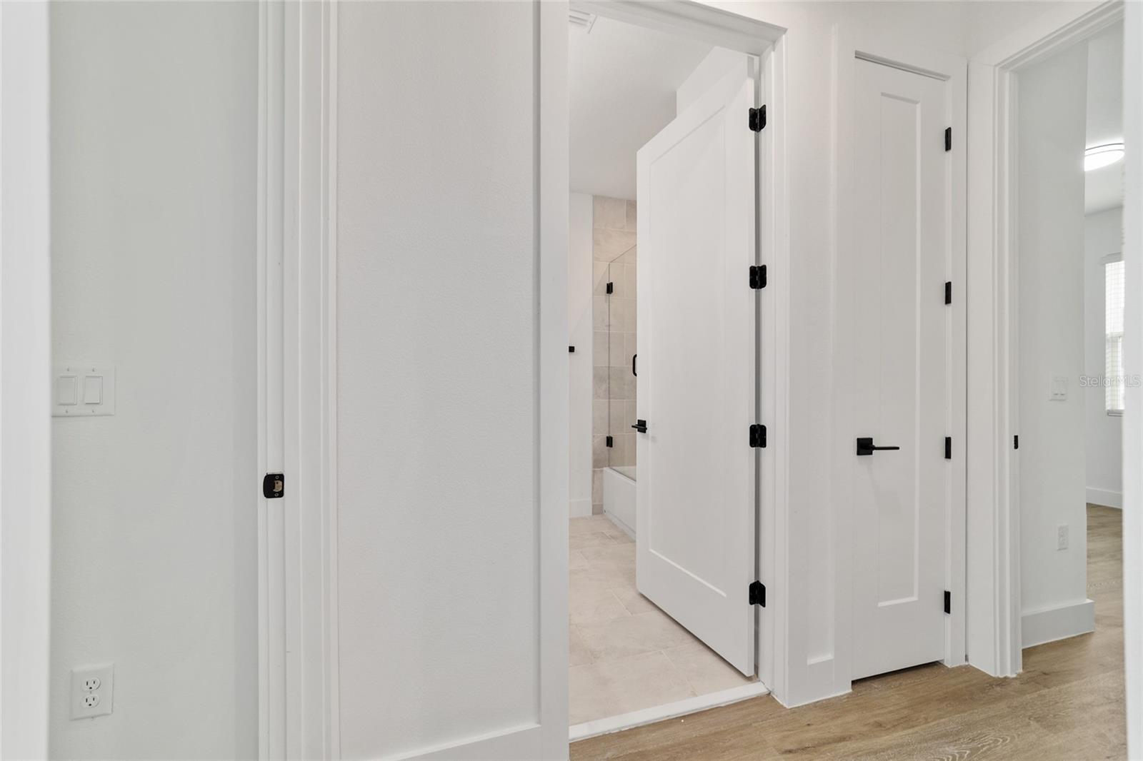 Image 41 of 57 For 24 Dogwood Trail