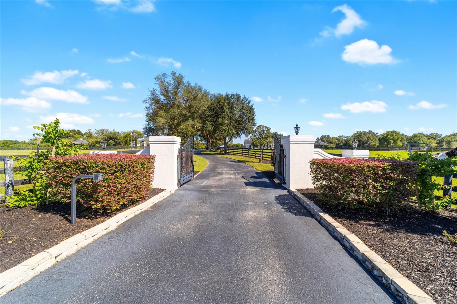 Image 7 of 67 For 15952 10th Circle