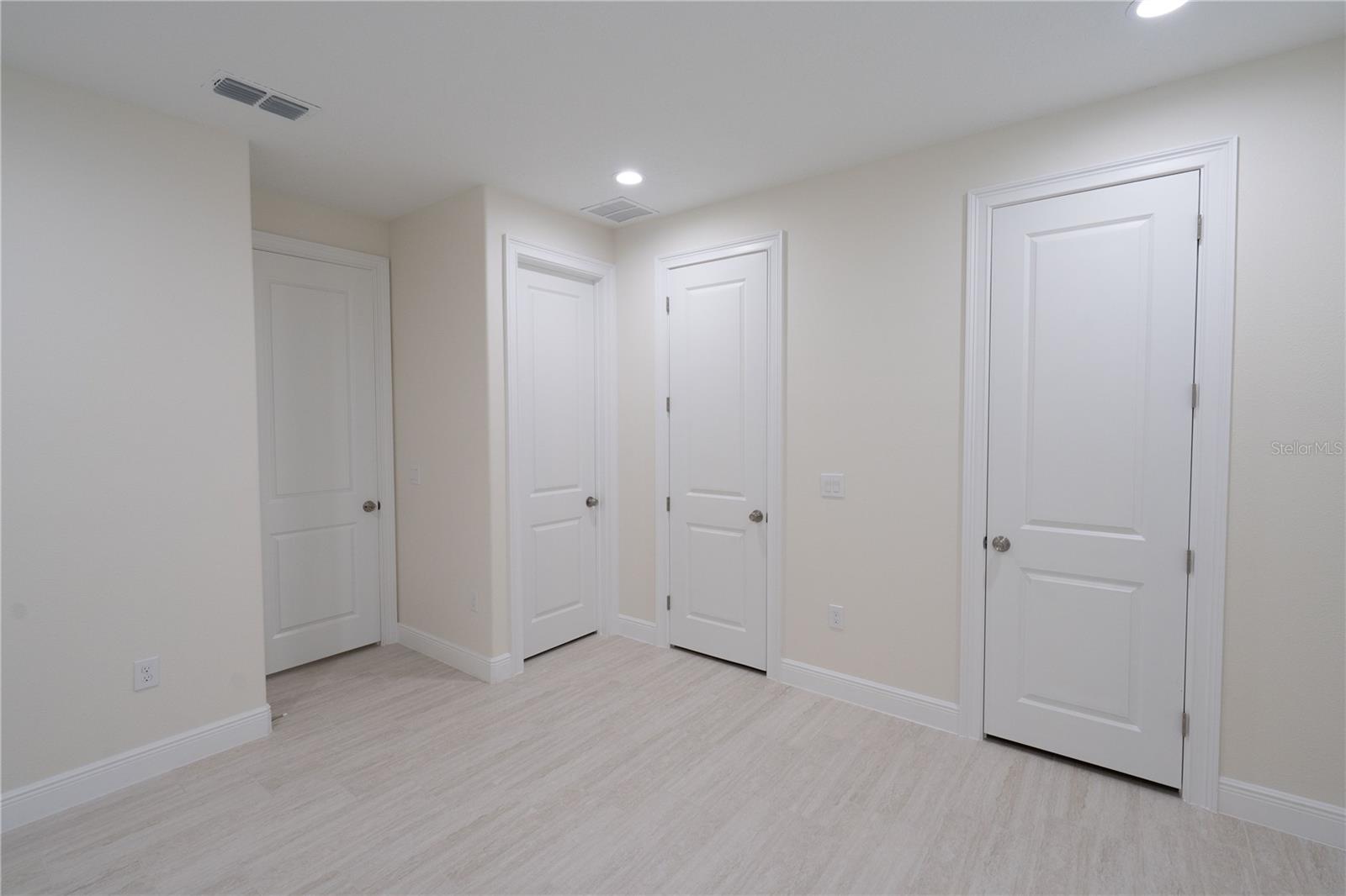 Image 33 of 47 For 15303 94th Terrace