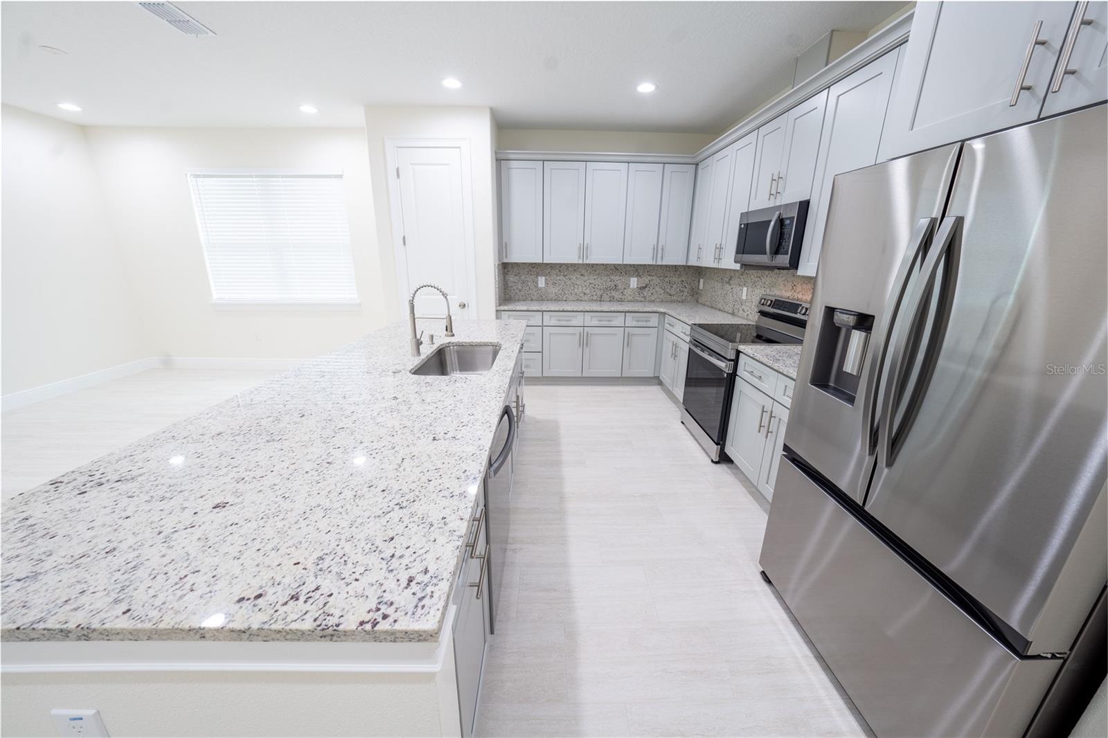 Image 6 of 47 For 15303 94th Terrace