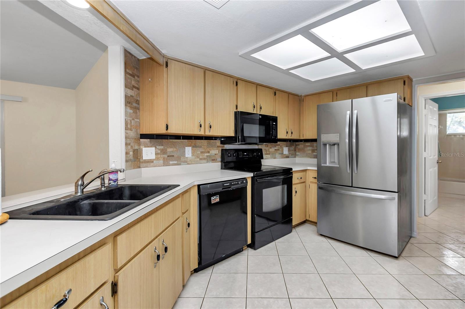 Image 12 of 42 For 10897 80th Court