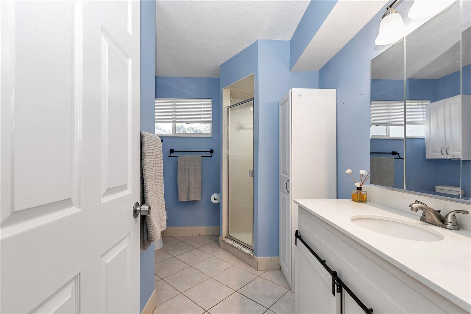 Image 20 of 42 For 10897 80th Court