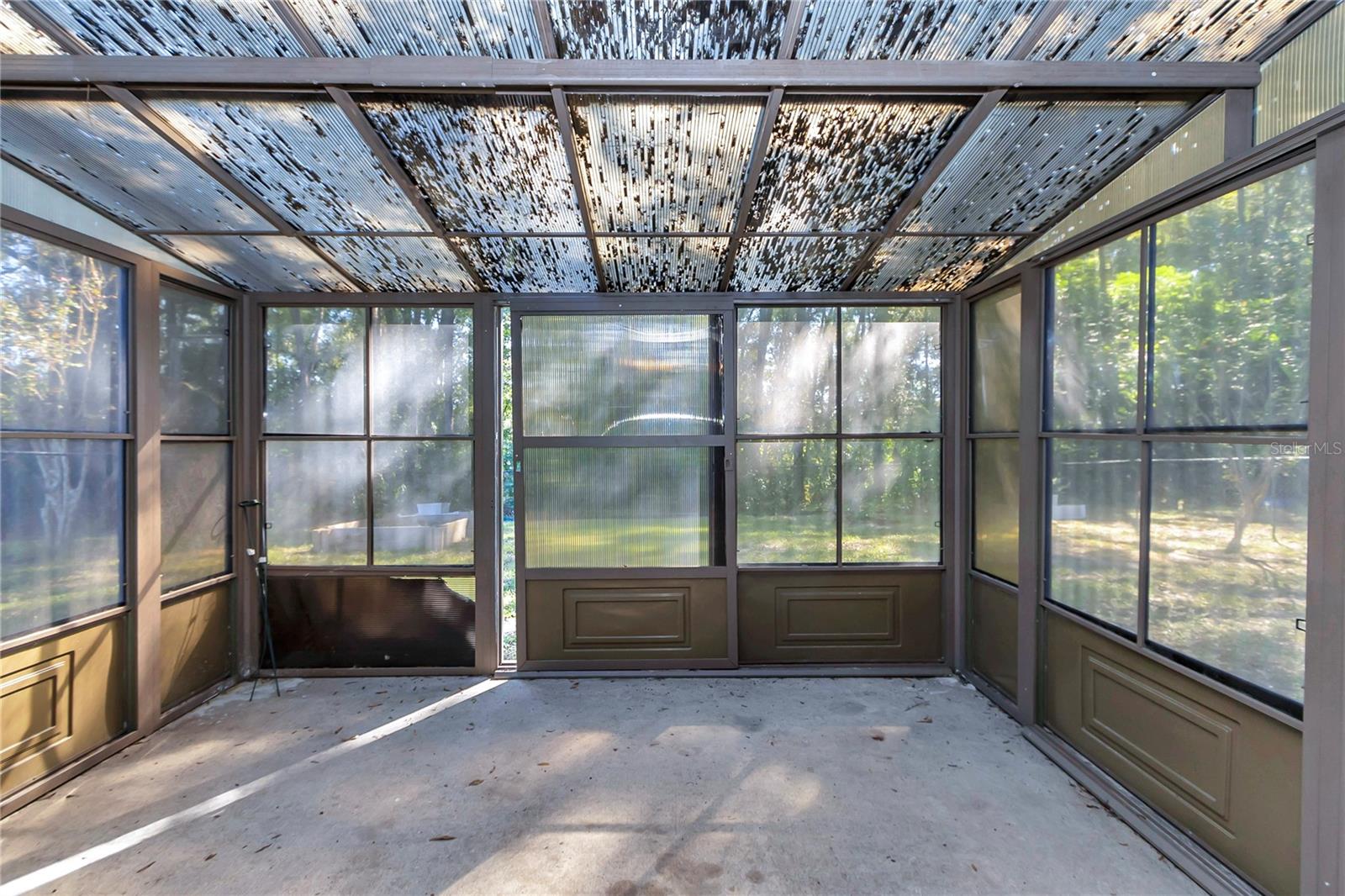 Image 29 of 42 For 10897 80th Court