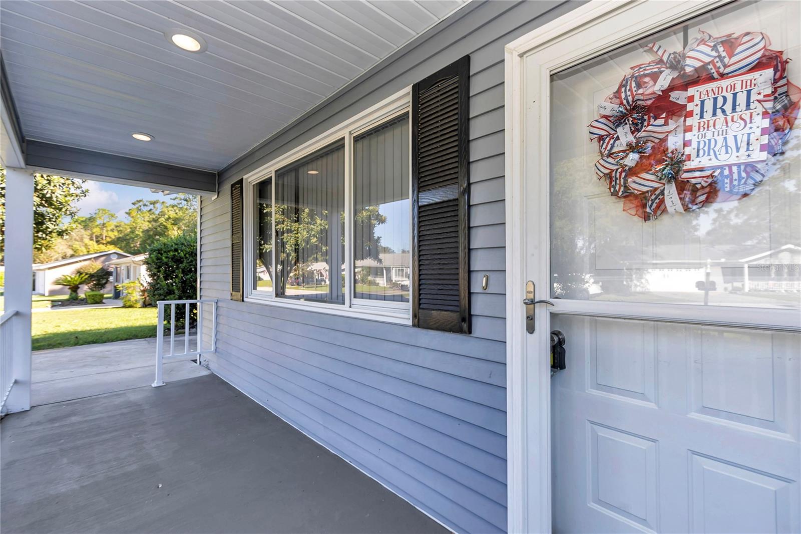 Image 4 of 42 For 10897 80th Court