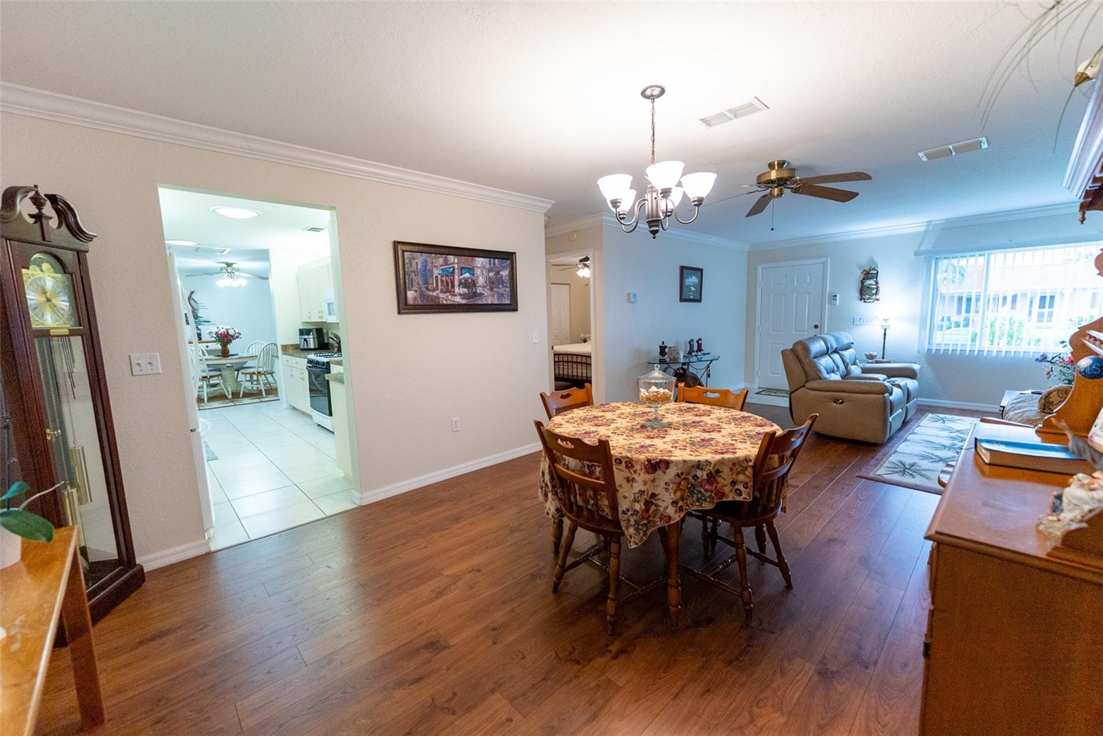 Image 4 of 16 For 9074 135th Loop