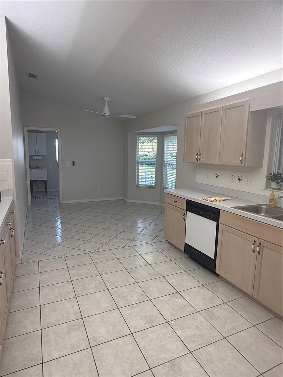 Image 7 of 13 For 9050 135th Loop