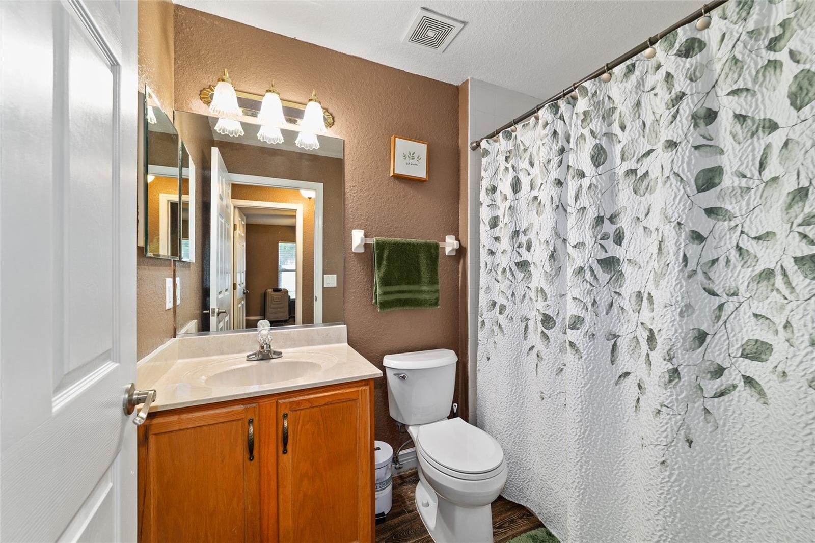 Image 14 of 22 For 4505 57th Lane