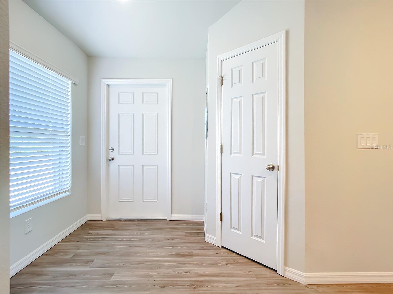 Image 12 of 23 For 11399 Poplin Avenue