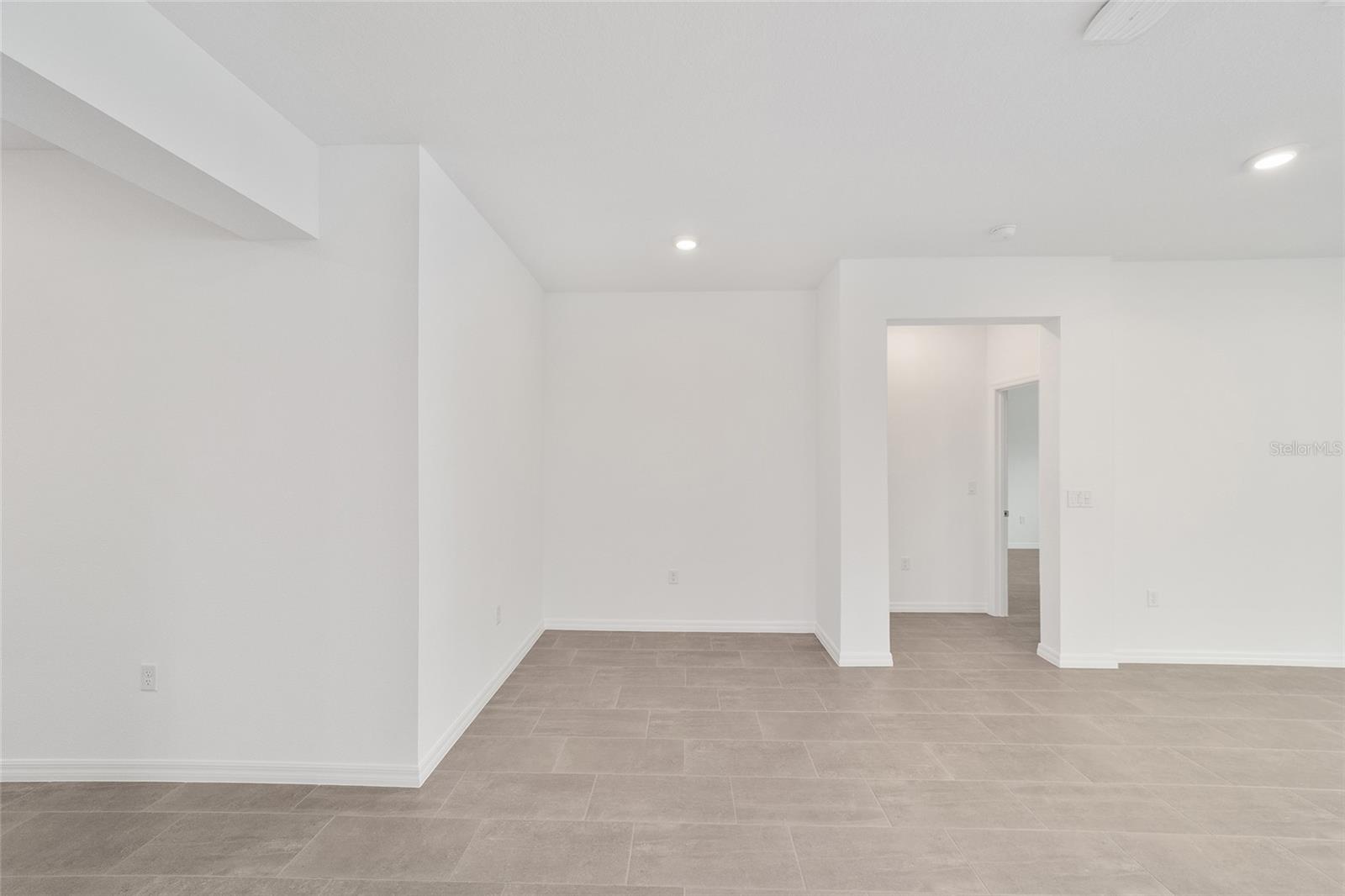 Image 17 of 42 For 10441 106th Court