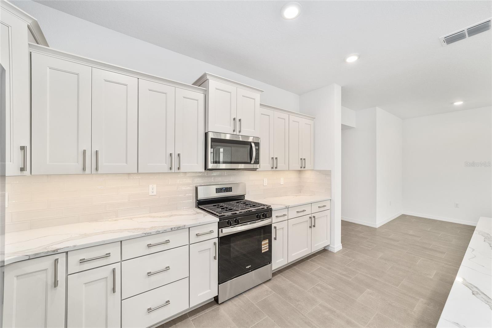 Image 22 of 42 For 10441 106th Court