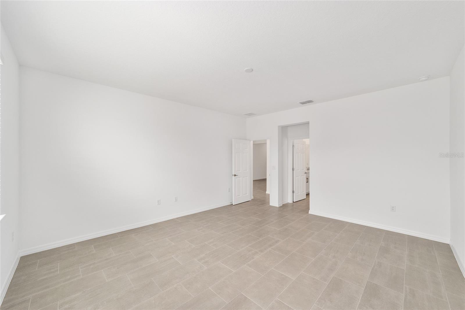 Image 25 of 42 For 10441 106th Court