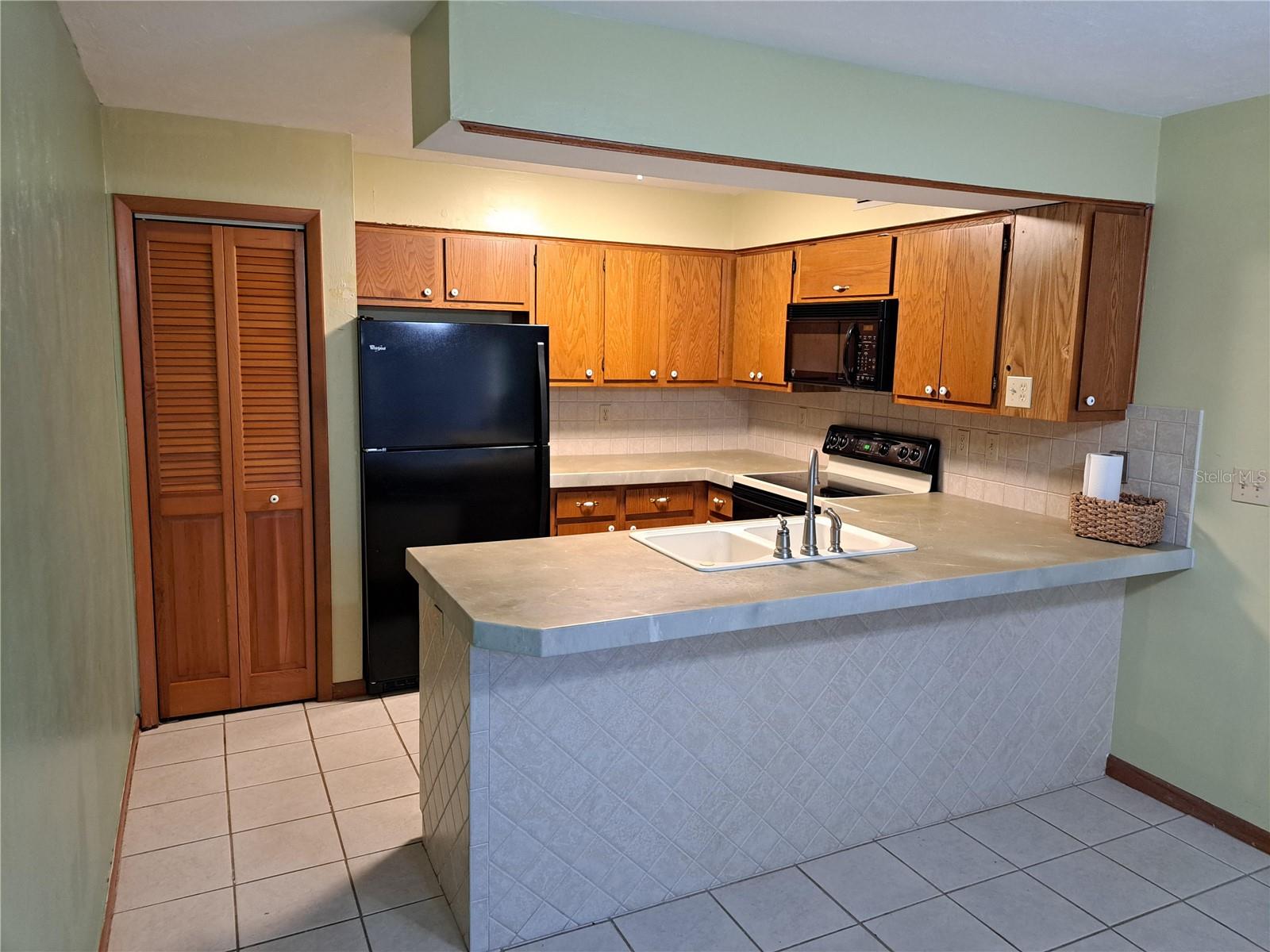 Image 4 of 12 For 2152 45th Avenue