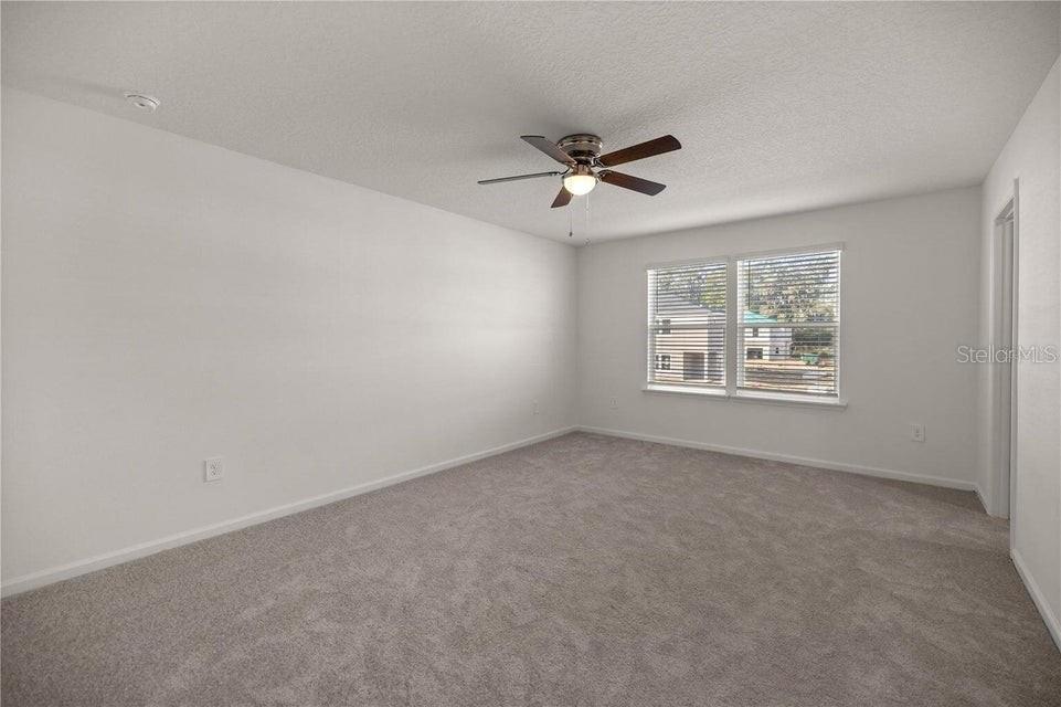 Image 21 of 37 For 3624 37th Court